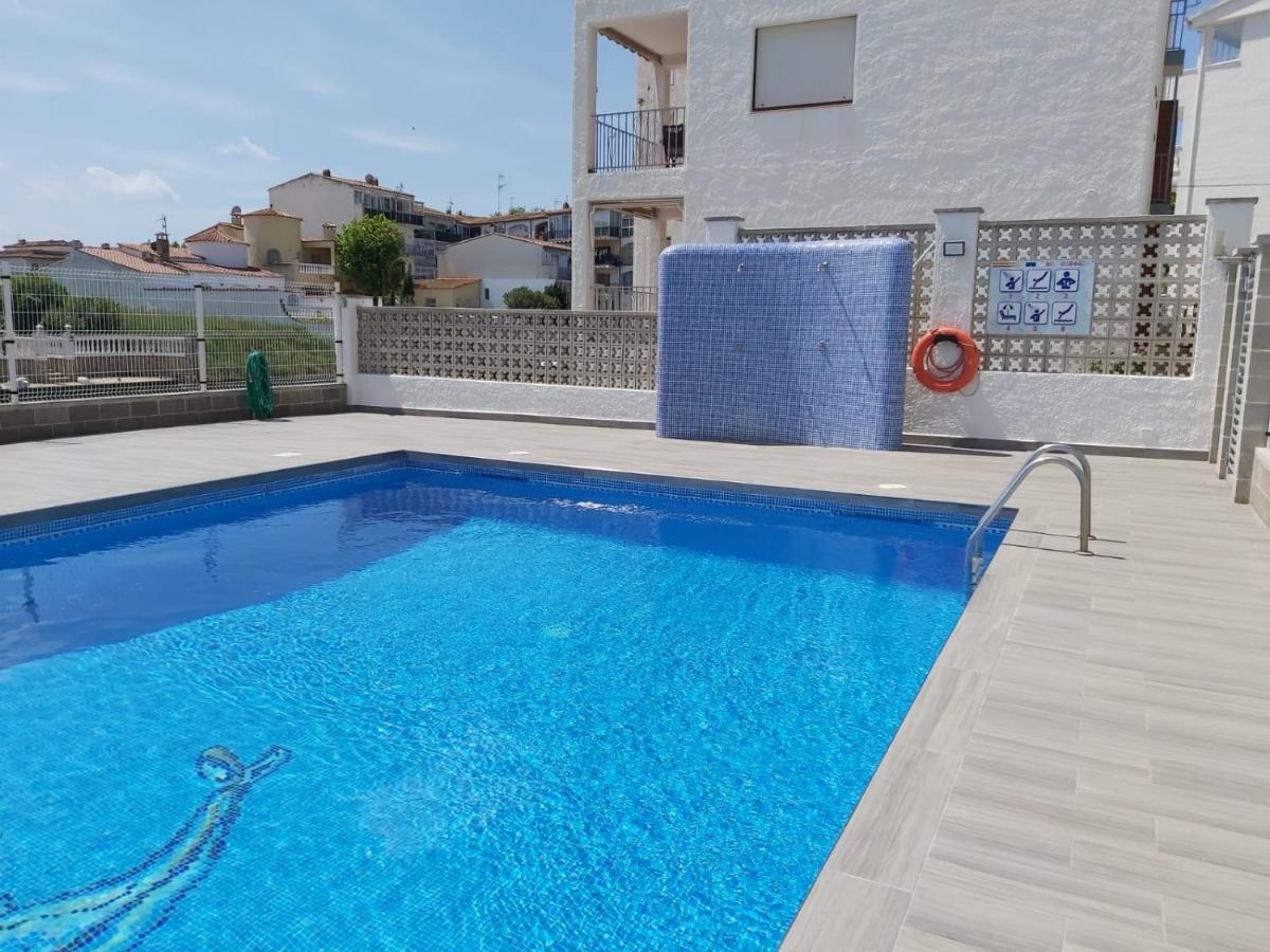 Apartament Amb Piscina เอมปูเรียบราบา ภายนอก รูปภาพ