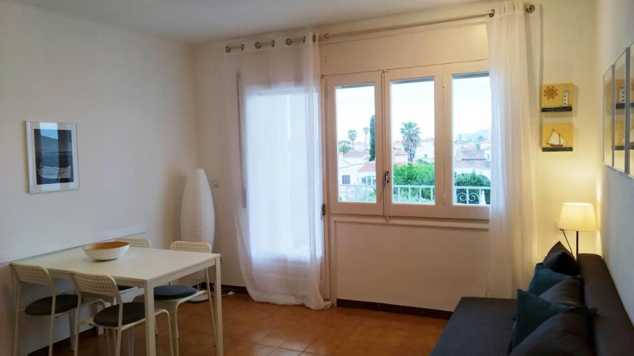 Apartament Amb Piscina เอมปูเรียบราบา ภายนอก รูปภาพ