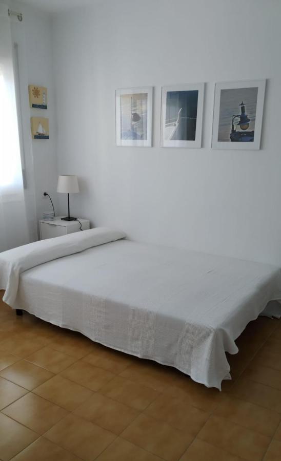 Apartament Amb Piscina เอมปูเรียบราบา ภายนอก รูปภาพ